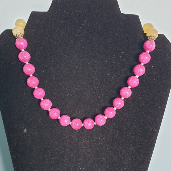 🌸 Elegant Natural Pale Nephrite Jade & Dyed Pink Agate Beaded Necklace 🌸 - Picture 10 of 13
